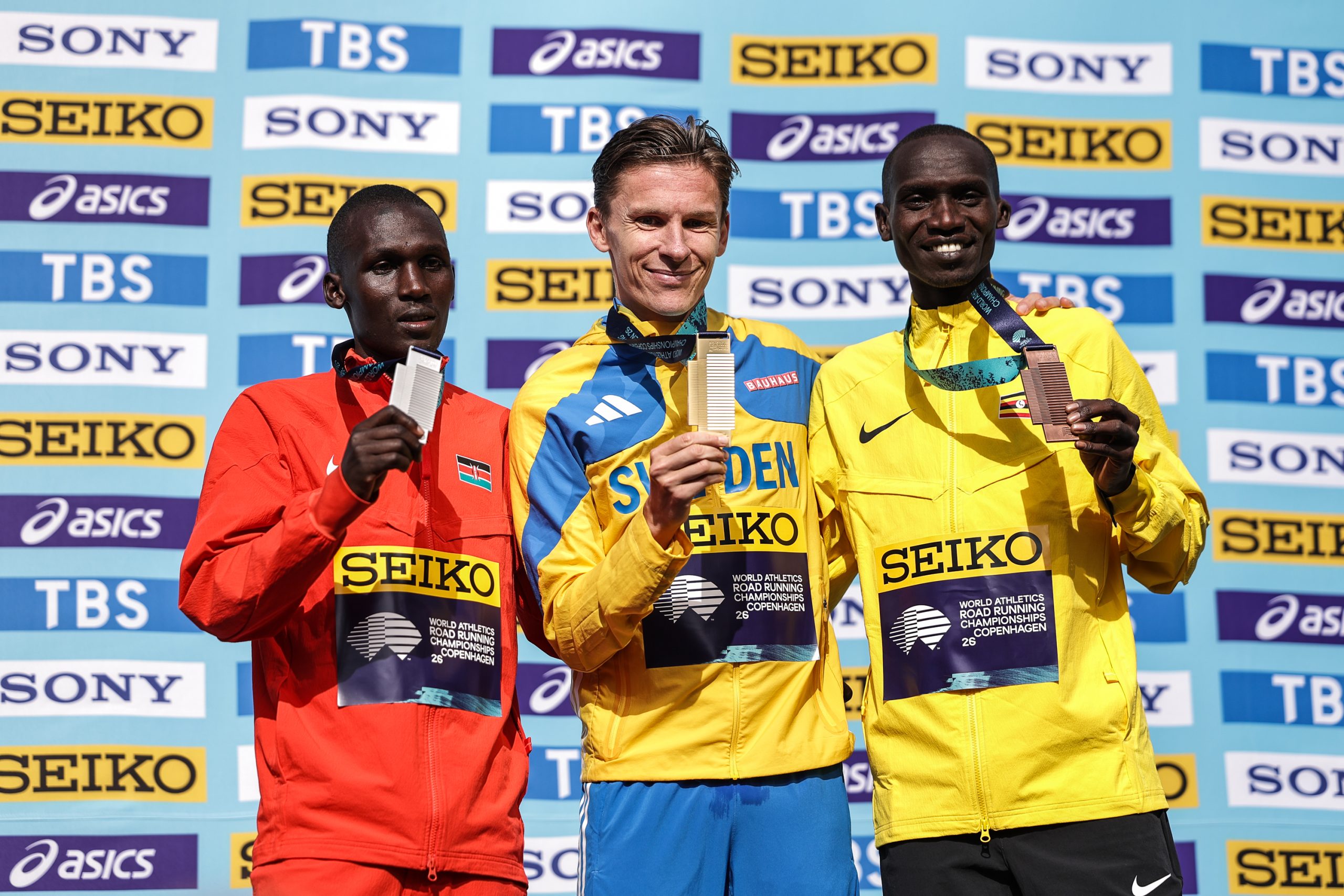 World Athletics Road Running Championships: Cheptegei wins first road medal